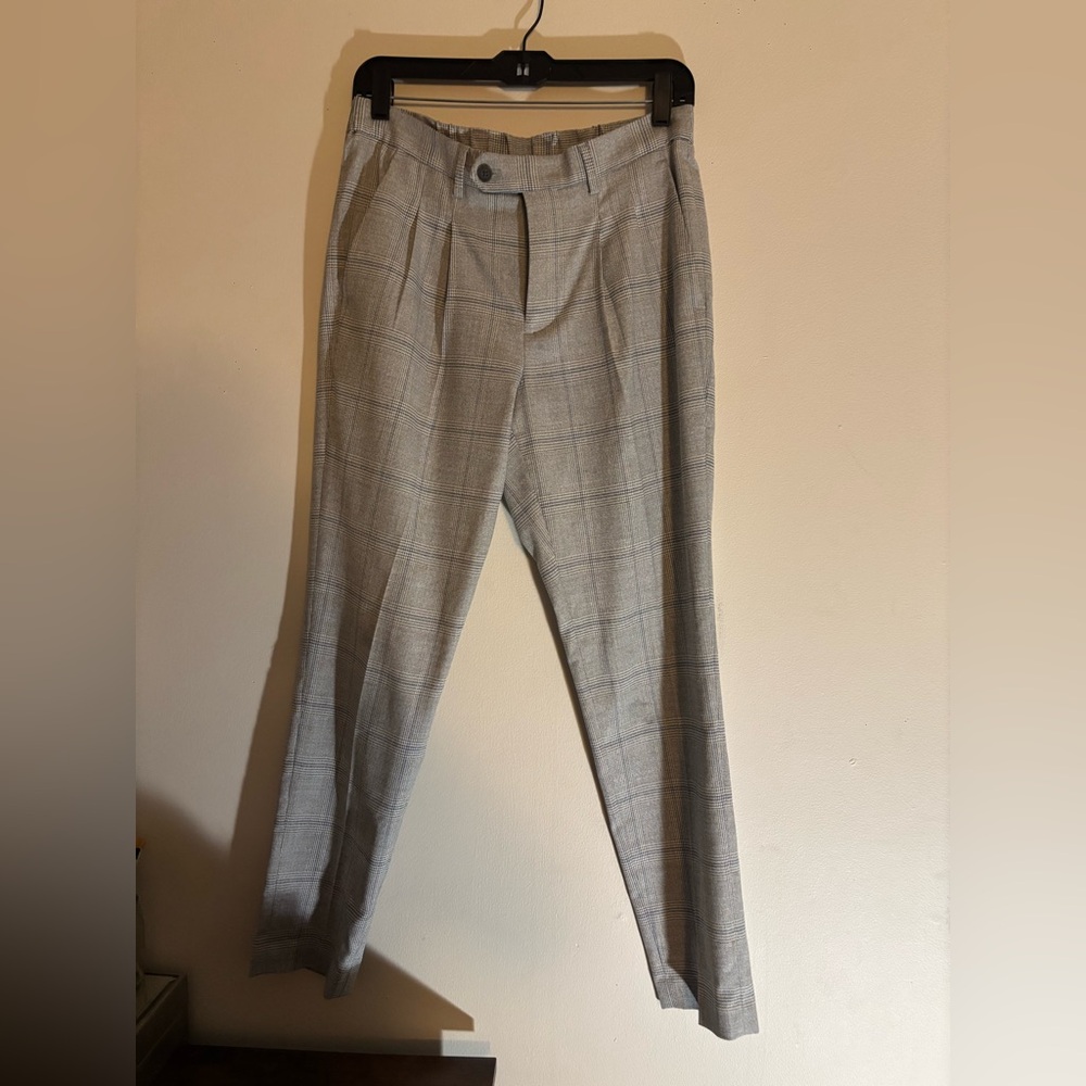 Express Men’s Plaid Pleated Grey Dress Pants